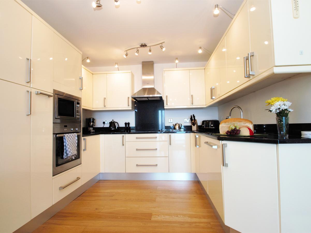 Ocean Breeze Ilfracombe Exterior foto